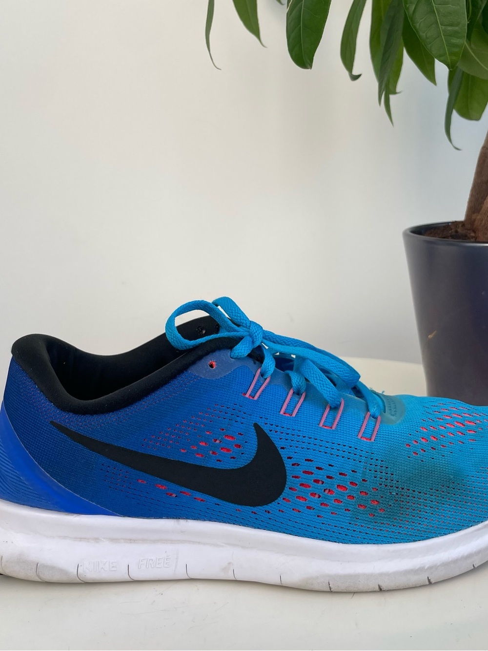 Women Size 9 Nike Free RN 2016 Blue Glow Athletic Running Shoes